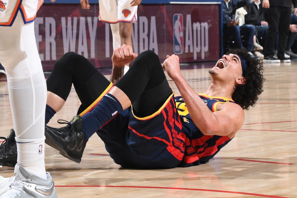 更是冲击荣 更是冲击荣